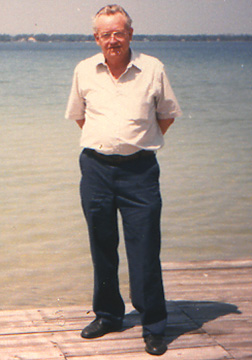 img12.jpg